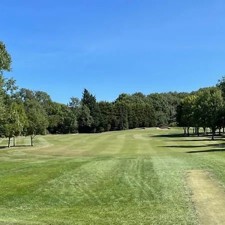 Half Moon * Middlesbrough