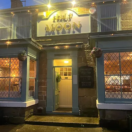 Half Moon Värdshus