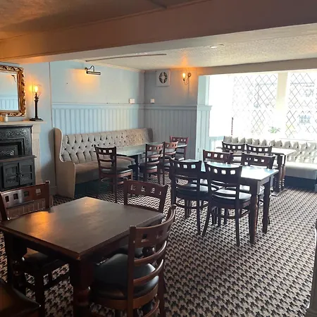 Half Moon * Middlesbrough